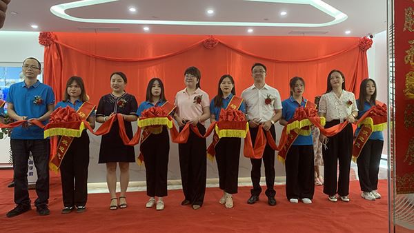 ہمارے نئے گھر میں منتقل ہونے کا جشن! کمپنی ہاؤس وارمنگ افتتاحی تقریب